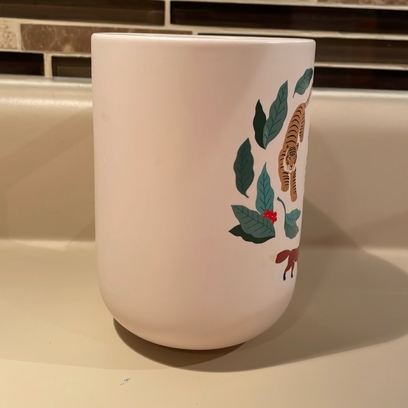 *RARE* STARBUCKS NWT Cream Colored Coffee Mug Fox Tiger Hummingbird elephant - Picture 3 of 11